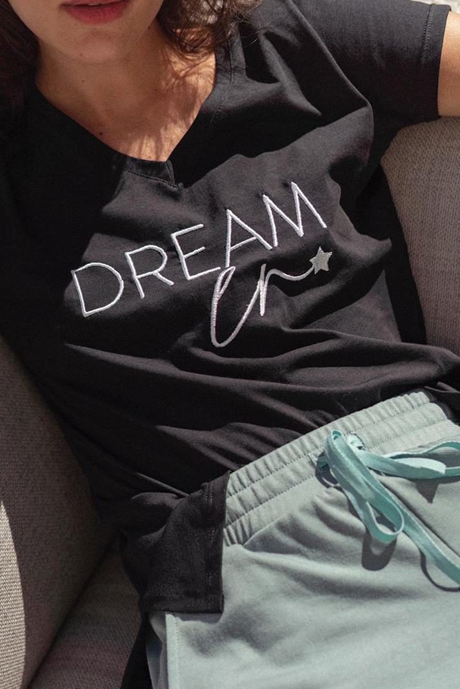 
                      
                        BLUSA DREAMER
                      
                    